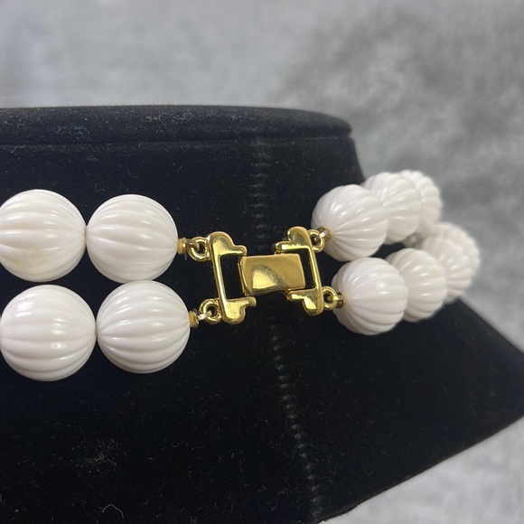 Vintage Monet  two tier white necklace 16” - Picture 2 of 7